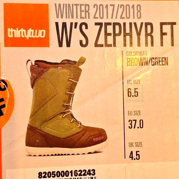 thirtytwo W's Zephyr Ft Snowboarding Boots - Picture 1 of 9